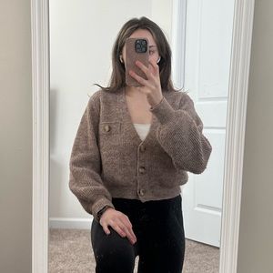 Cropped Fluffy Cardigan
